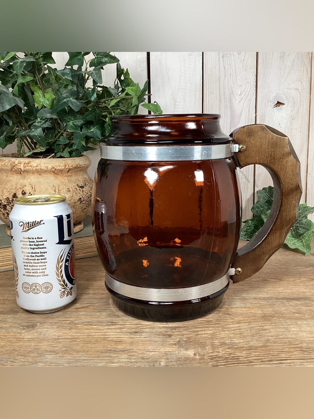 Vintage Siesta Ware LARGE Amber Brown Glass Barrel Jug with Metal/Wood H…